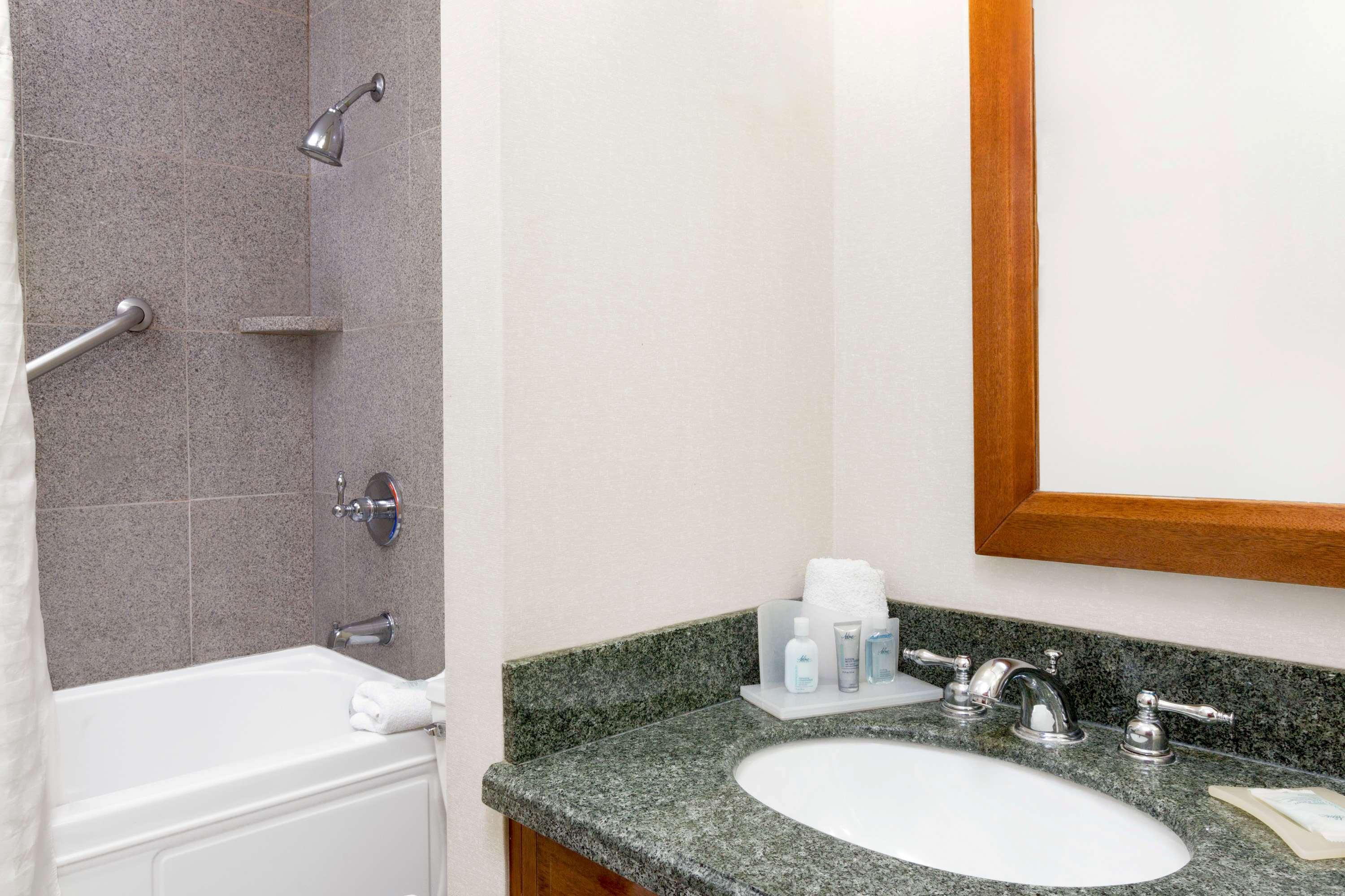 Wyndham Garden Baronne Plaza Hotel New Orleans Ngoại thất bức ảnh