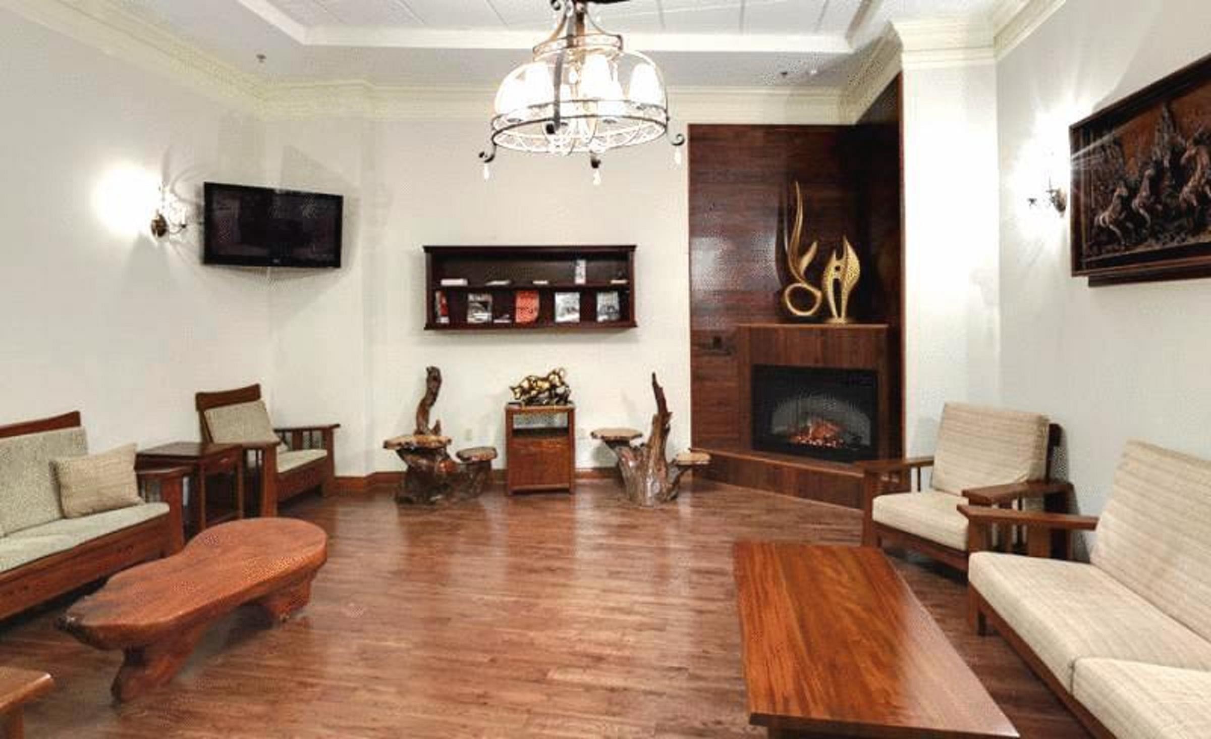 Wyndham Garden Baronne Plaza Hotel New Orleans Ngoại thất bức ảnh