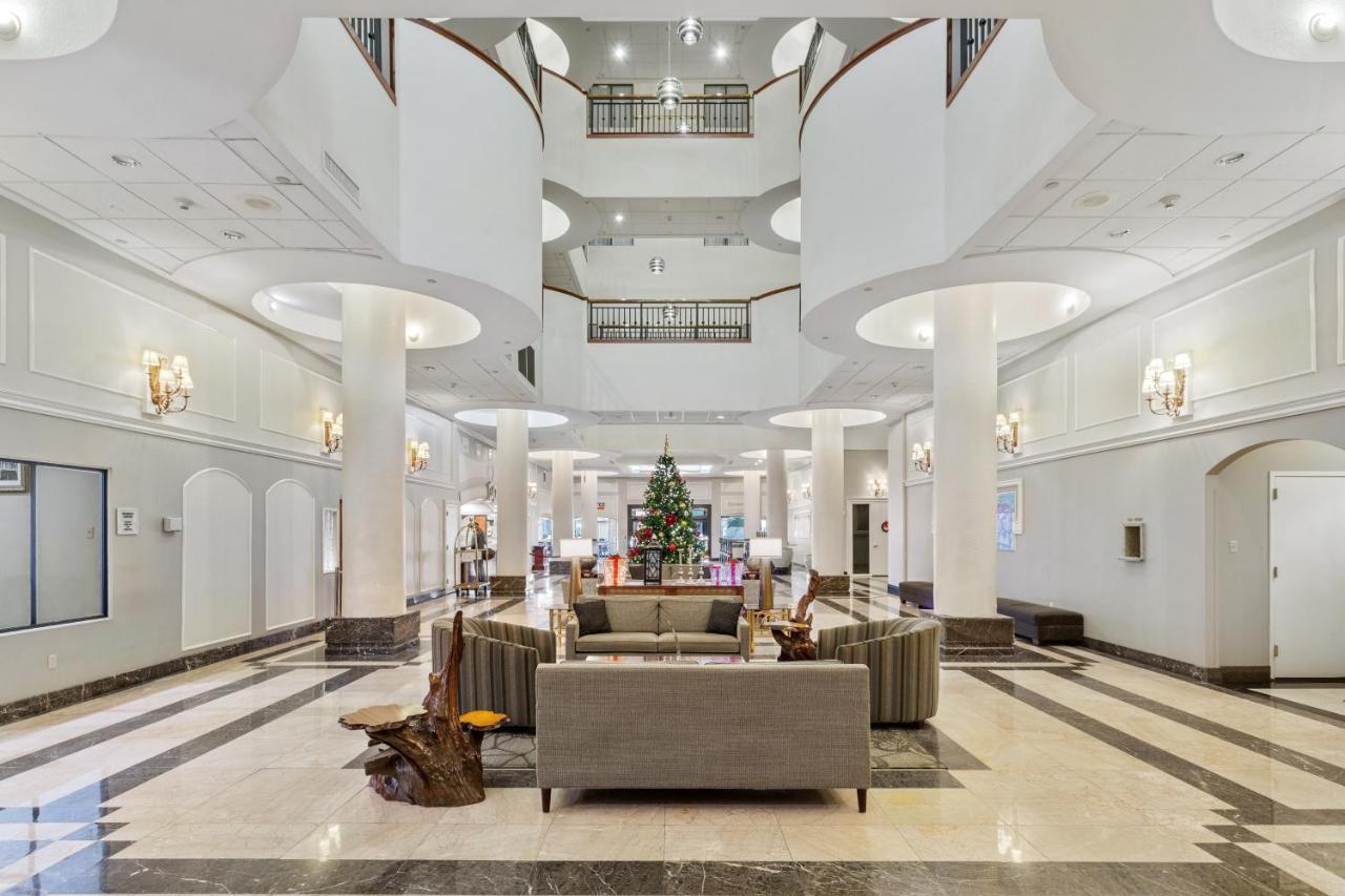 Wyndham Garden Baronne Plaza Hotel New Orleans Ngoại thất bức ảnh