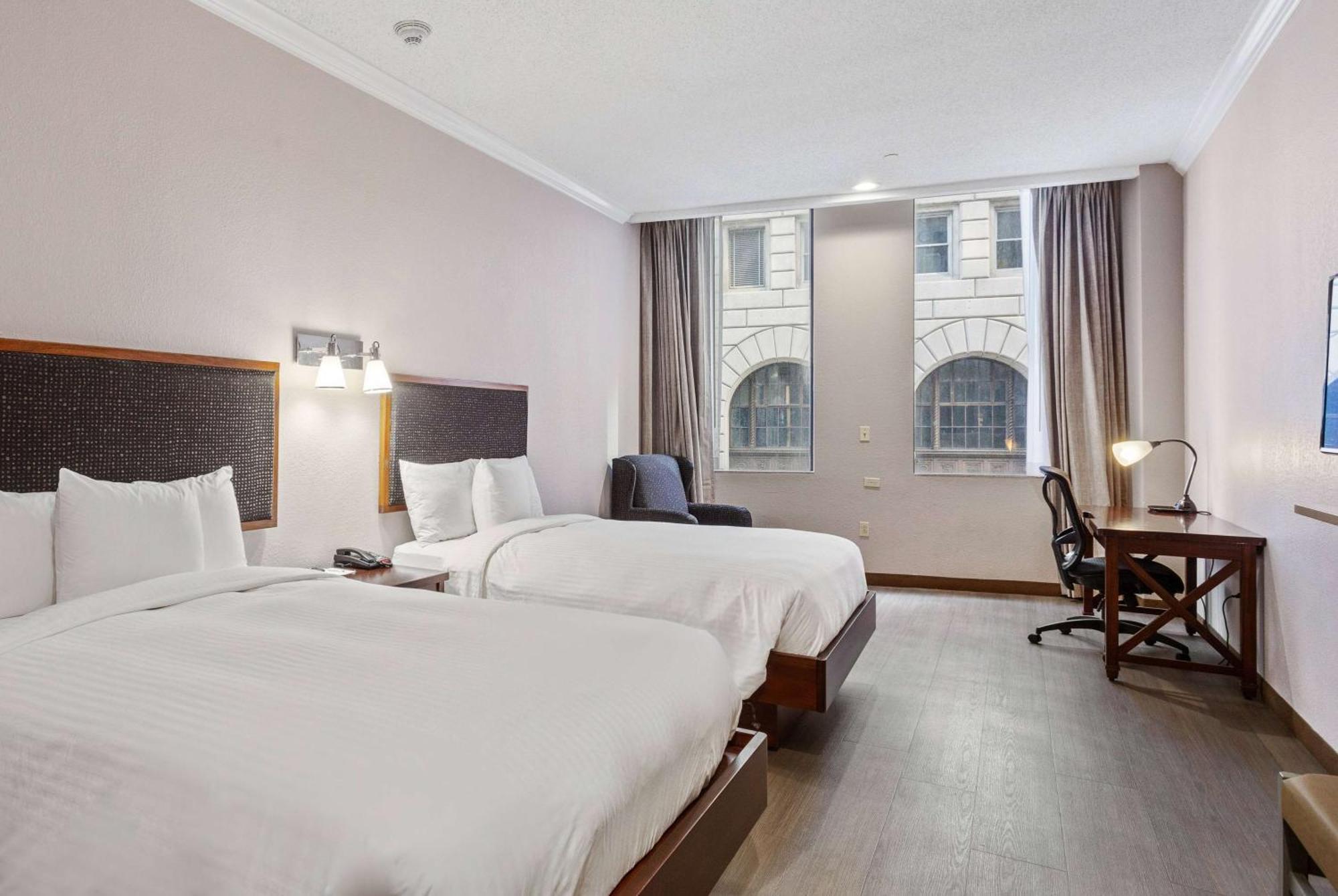 Wyndham Garden Baronne Plaza Hotel New Orleans Ngoại thất bức ảnh